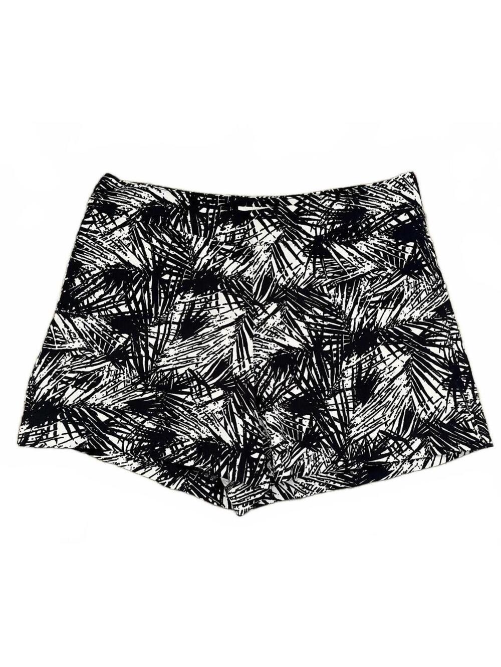 Margaret M Slimming Fit Very Dark Navy and White Patterned Shorts Medium